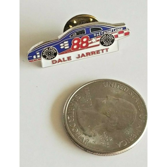 Dale Jarrett #88 Pin Official License product Buckles of America Auto racing - Picture 2 of 4